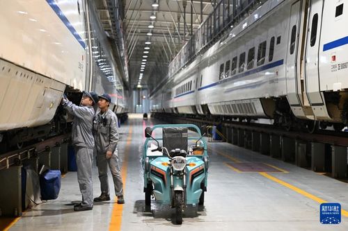 呼和浩特 節(jié)后動車檢修忙，精心呵護“體檢車”